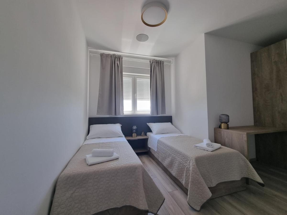 Villa Madison Posedarje Luaran gambar
